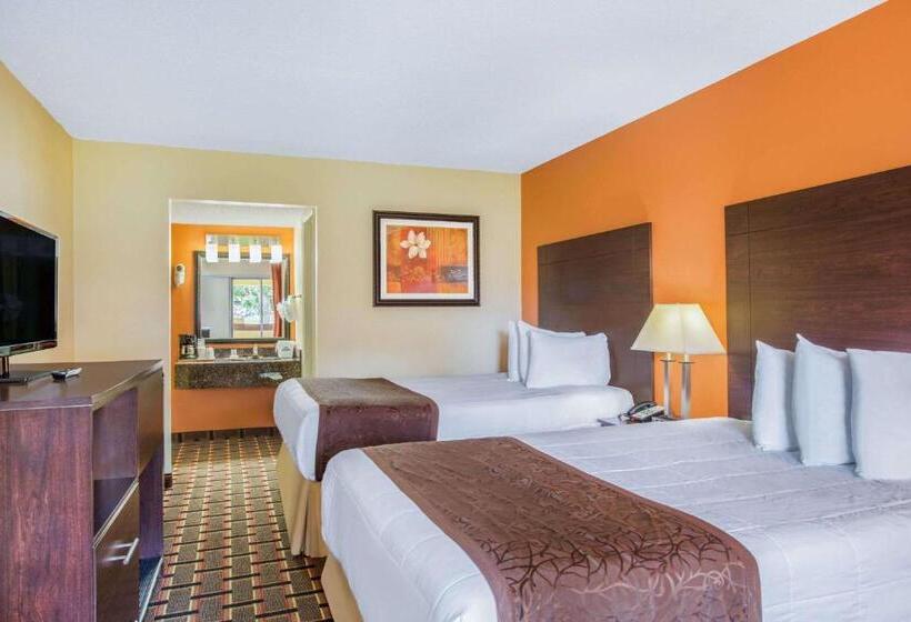 Номер Deluxe, Days Inn By Wyndham Brooksville