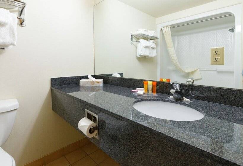 سوییت, 49'er Inn & Suites