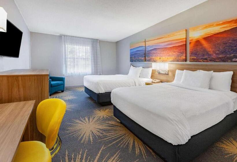 디럭스 룸, Days Inn By Wyndham Roanoke Near I81