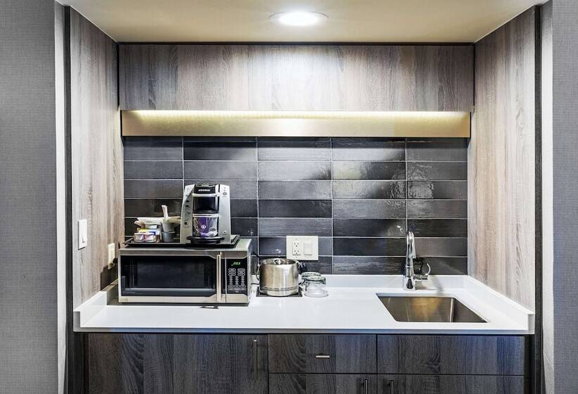 סוויטה נשיאותית, Doubletree By Hilton Tulsa Downtown
