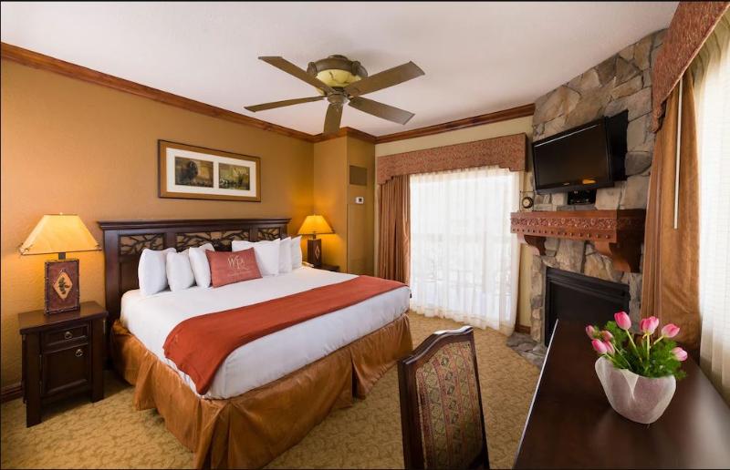 חדר סטנדרט עם מיטת קינג, Doubletree By Hilton Tulsa Downtown