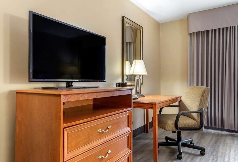 Номер Стандарт 2 Двуспальные Кровати, Econo Lodge & Suites Southern Pines