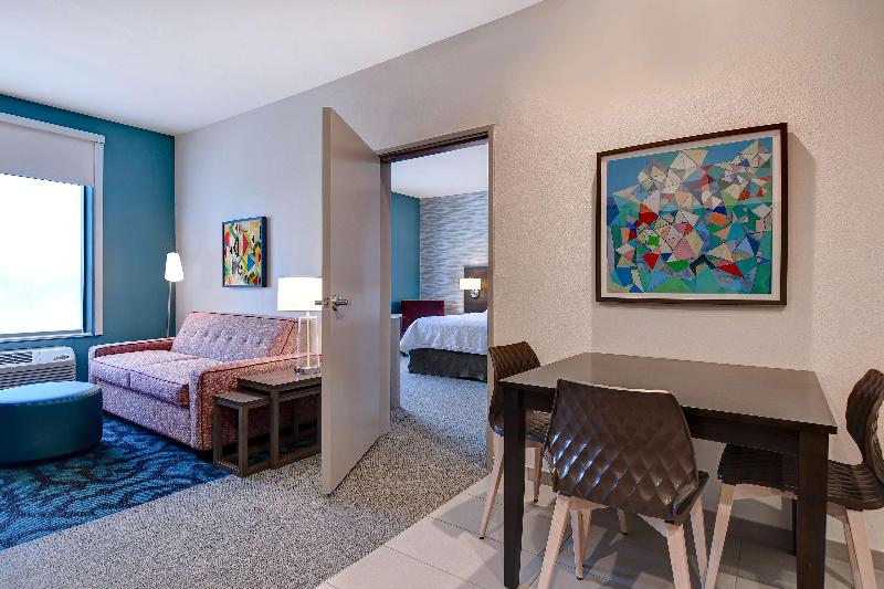스위트, Embassy Suites By Hilton Crystal City National Airport