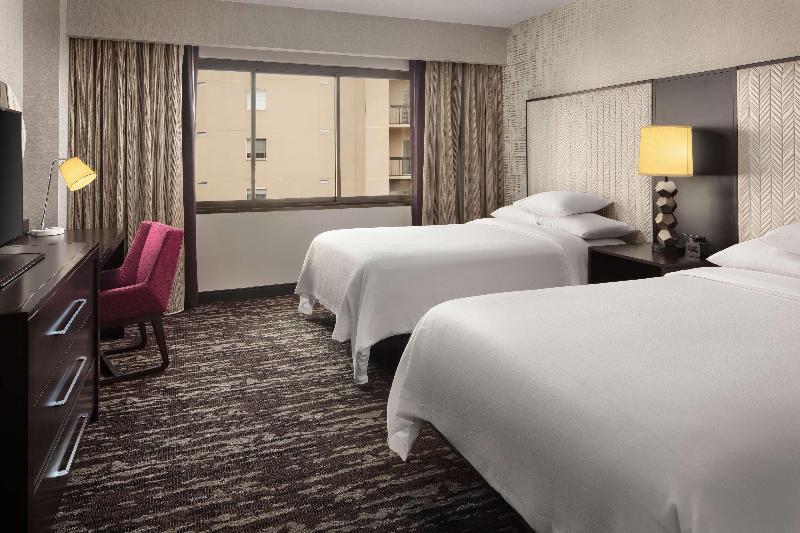 스위트, Embassy Suites By Hilton Crystal City National Airport