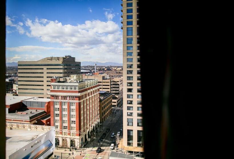 Номер Стандарт, The Curtis Denver  A Doubletree By Hilton