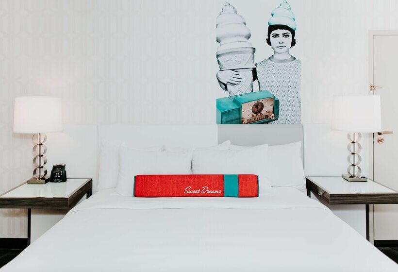 Номер Стандарт Двуспальная Кровать, The Curtis Denver  A Doubletree By Hilton