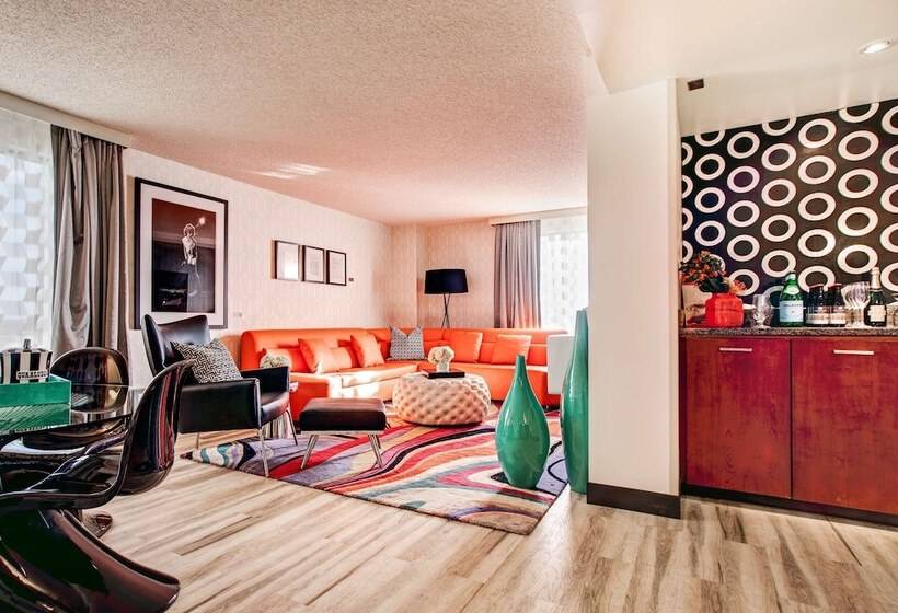 Полулюкс, The Curtis Denver  A Doubletree By Hilton