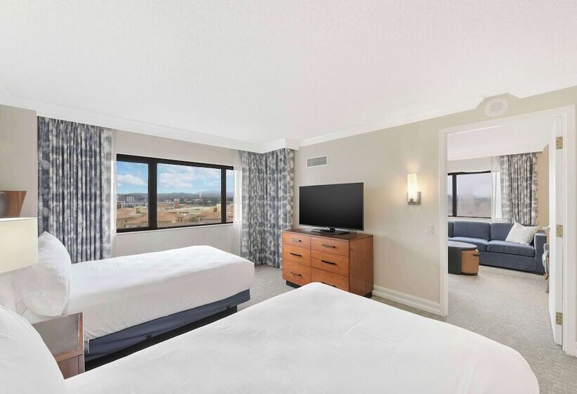 Люкс, Embassy Suites By Hilton Anaheim Orange