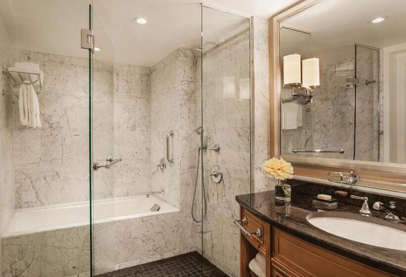 Номер Deluxe Вид на Сад, Four Seasons  Boston