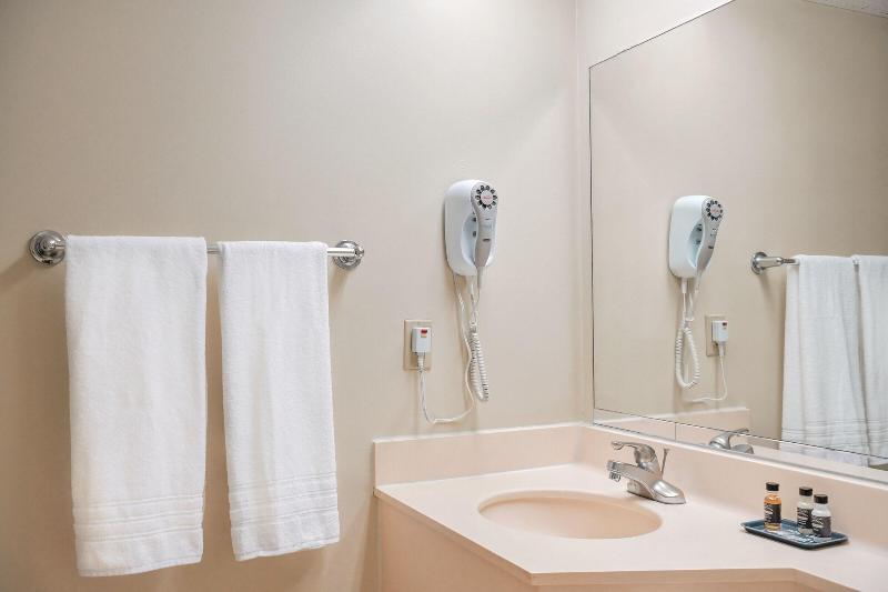 带大床的豪华间, Glendale Express Hotel Los Angeles