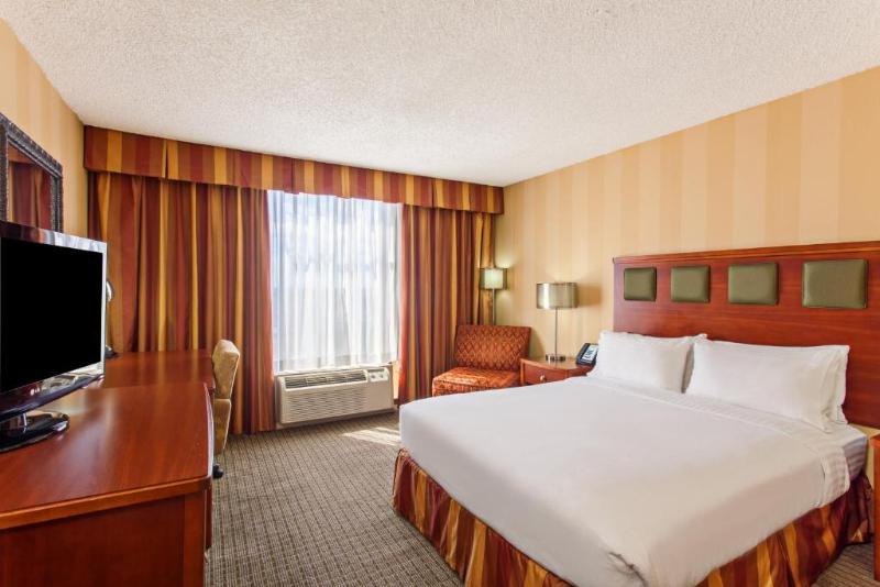 适合残疾人士使用的带超级大床的标准间, Holiday Inn Sacramento Downtown Arena, An Ihg