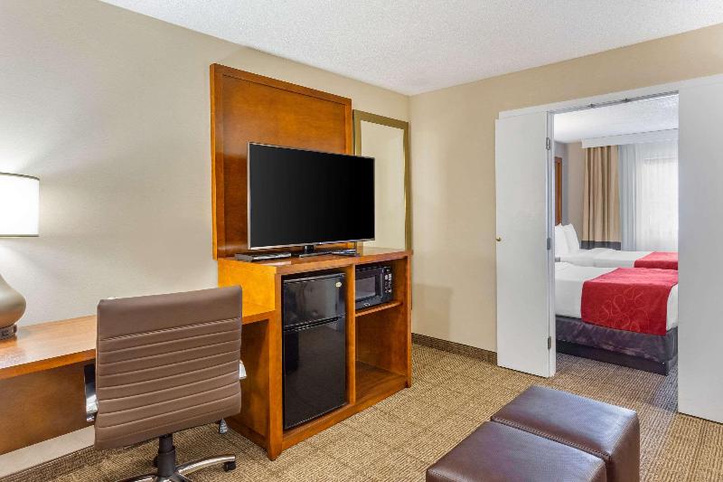 스탠다드 룸 킹사이즈 침대, Ramada By Wyndham Indiana