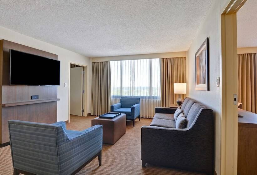 Люкс 2 Спальни, Embassy Suites Hotel Winston Salem