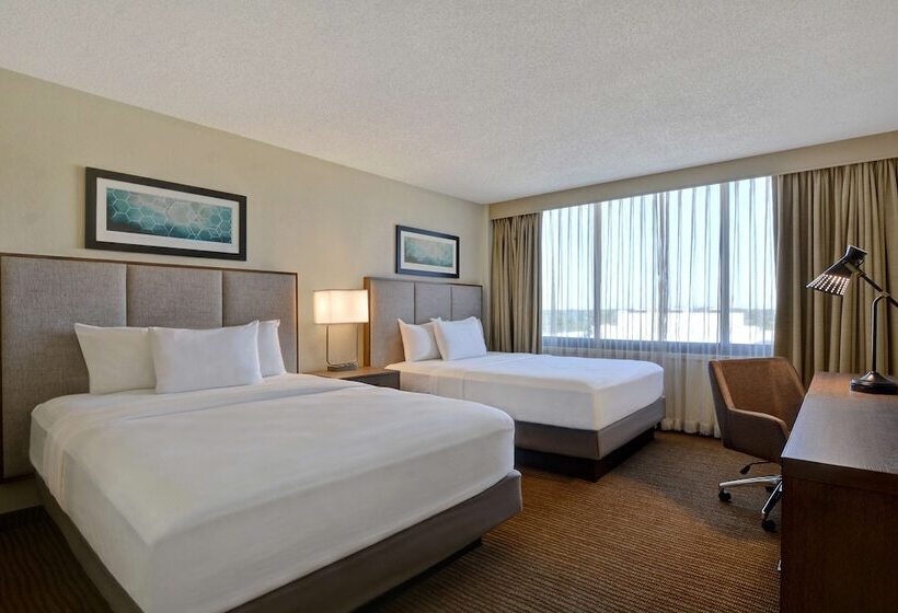 Люкс, Embassy Suites Hotel Winston Salem