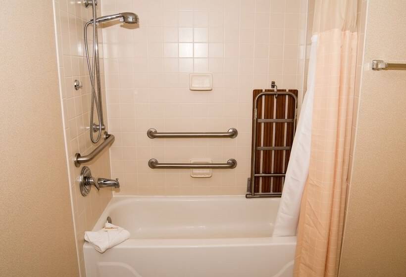 스탠다드 룸 더블 침대 2개, Quality Inn And Conference Center