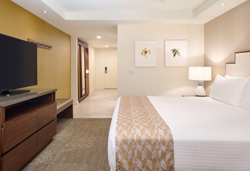 Номер Премиум, Outrigger Kāʻanapali Beach Resort