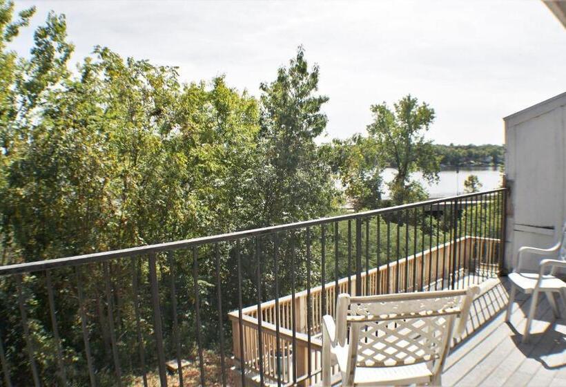 Номер Deluxe с Балконом, Lakeview Inn