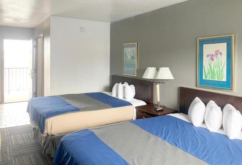 Номер Стандарт, Lakeview Inn