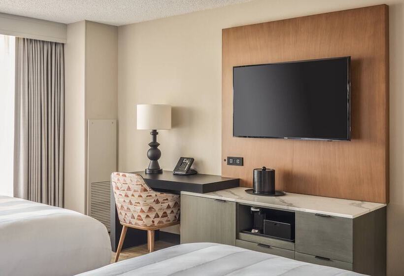 带2个双人床的标准工作室, San Diego Marriott Mission Valley