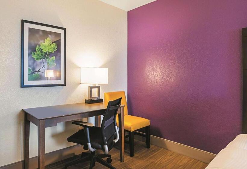Habitació Estàndard Adaptada per a Discapacitats, Wingate By Wyndham Galveston East Beach