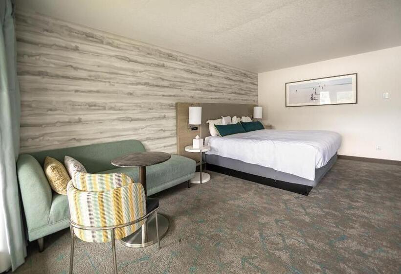 Номер Deluxe Кровать Кинг, Jot's Resort