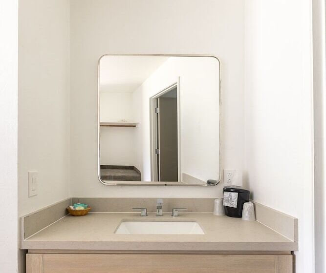 豪华房间, Jot's Resort