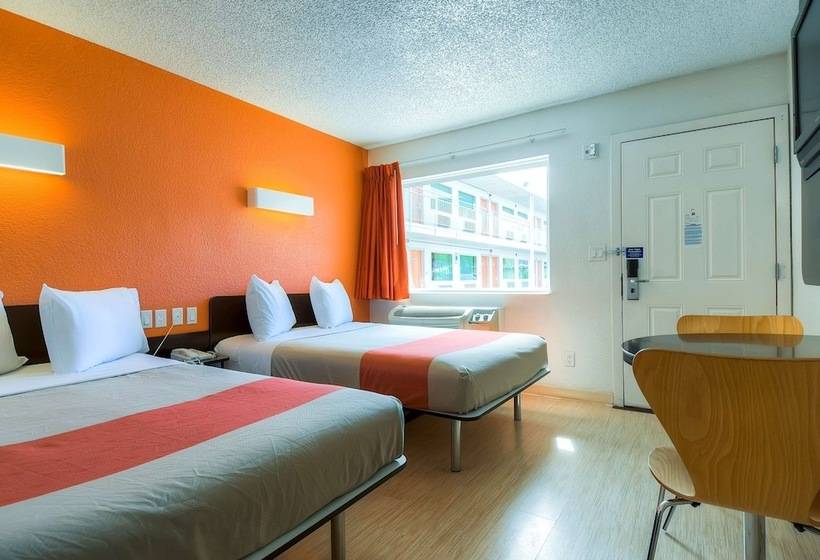 Номер Премиум, Motel 6 Las Vegas, Nv   Tropicana