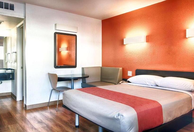 Четырехместный Номер Стандарт, Motel 6 Mammoth Lakes, Ca