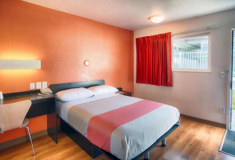 Номер Superior, Motel 6 Mammoth Lakes, Ca