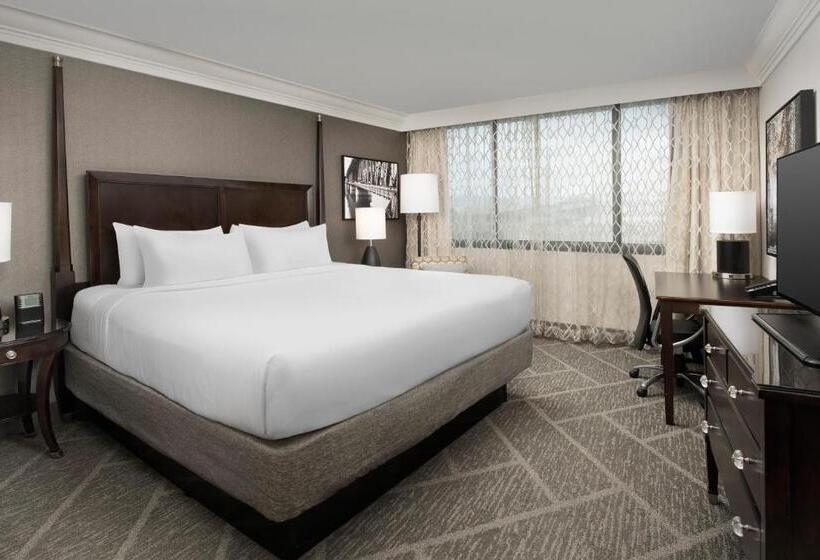 스탠다드 룸 킹사이즈 침대, Crowne Plaza Hotel Portland Downtown Convention Center, An Ihg