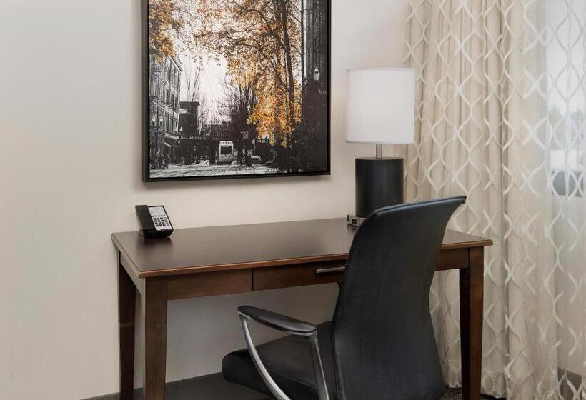 장애인을 위한 스탠다드 룸, Crowne Plaza Hotel Portland Downtown Convention Center, An Ihg