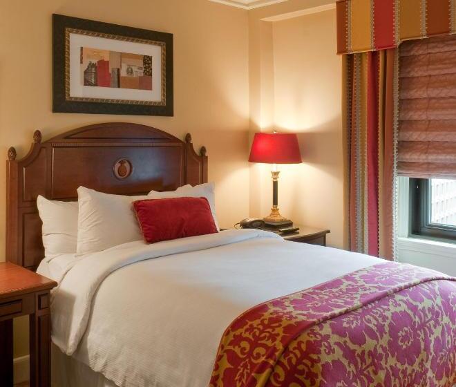 장애인용 디럭스룸, Boston Omni Parker House