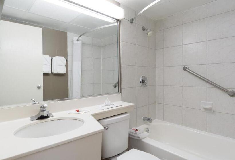 Номер Стандарт, Days Inn By Wyndham Columbus East Airport