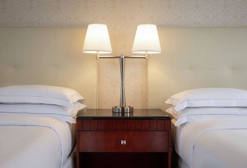 Номер Стандарт 2 Двуспальные Кровати, Hilton Los Angeles/universal City