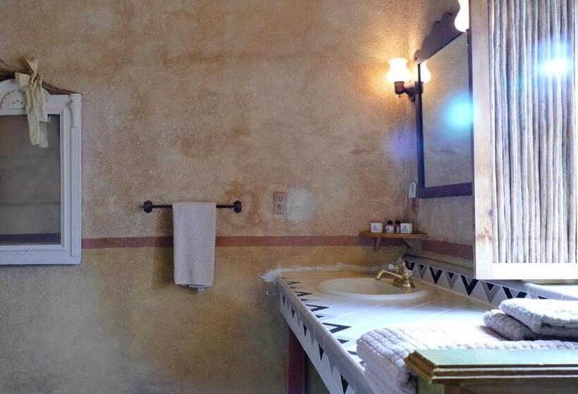 Номер Премиум, Rancho De La Osa Guest Ranch