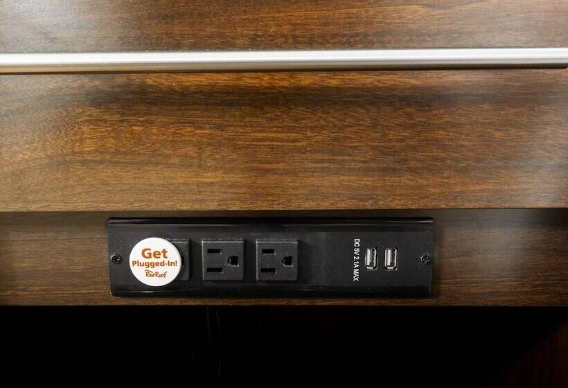 Номер Deluxe, Super 8 By Wyndham Deerfield   Northbrook