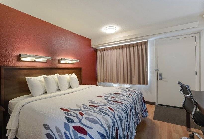 Номер Deluxe, Super 8 By Wyndham Deerfield   Northbrook