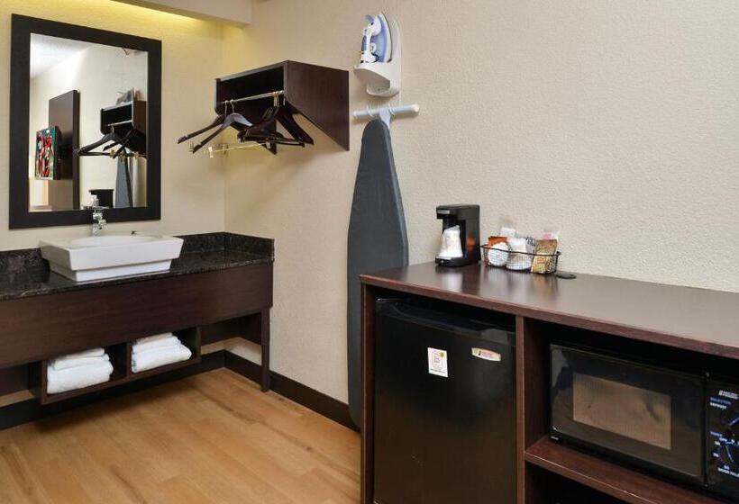 Номер Стандарт Адаптированный для Инвалидов, Red Roof Inn Plus+ Secaucus   Meadowlands
