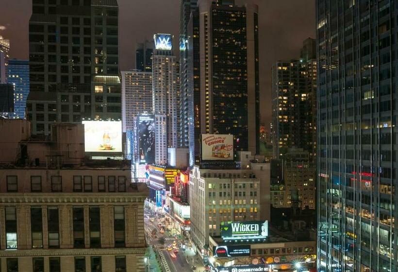 带2个双人床的标准工作室, The Manhattan at Times Square