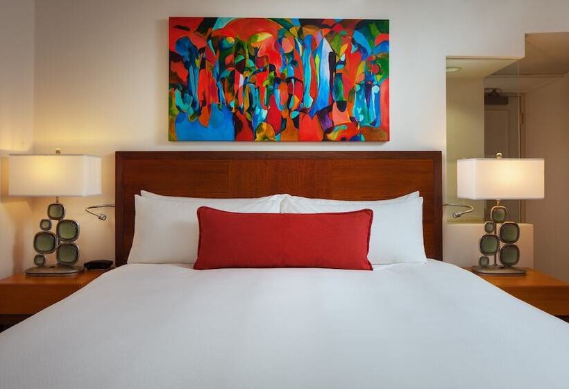 Люкс, The Royal Hawaiian, A Luxury Collection Resort, Waikiki
