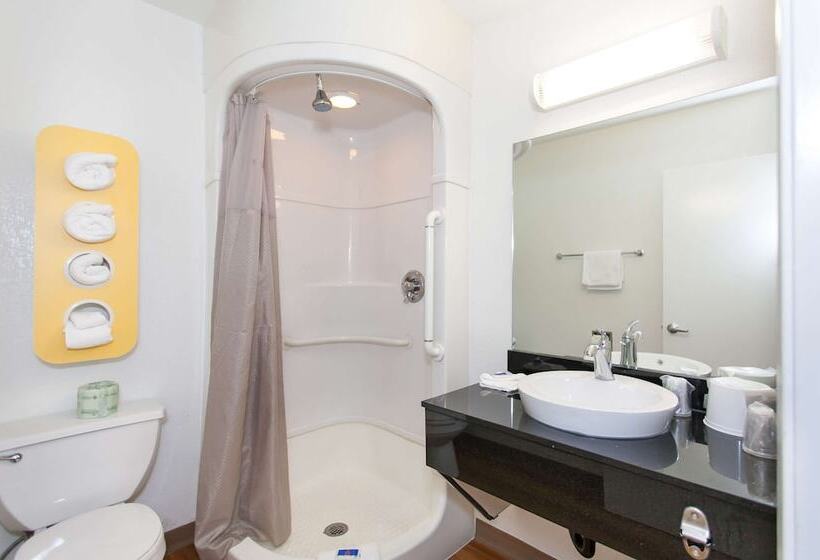 스탠다드 룸 더블 침대 2개, Motel 6rosemead, Ca  Los Angeles