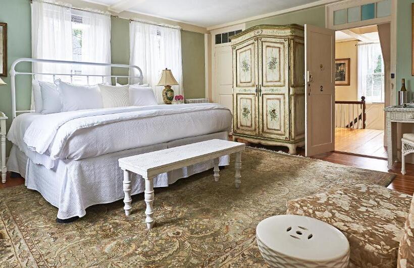 Номер Deluxe Кровать Кинг, Cliff Lodge