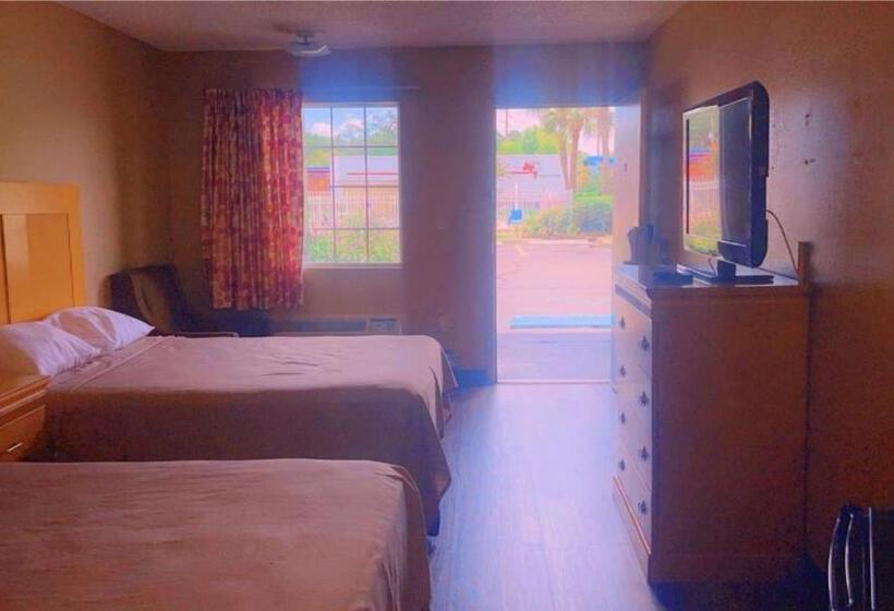 חדר סטנדרט, Jax Inn