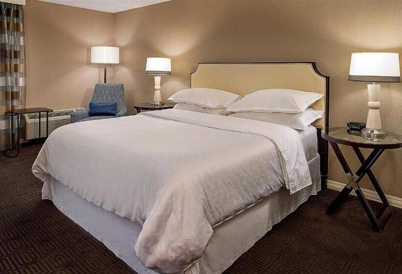 Стандартный Номер Кровать Кинг, Sheraton Westport Lakeside Chalet