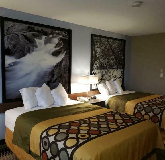 标准间, Super 8 By Wyndham Milwaukee Airport