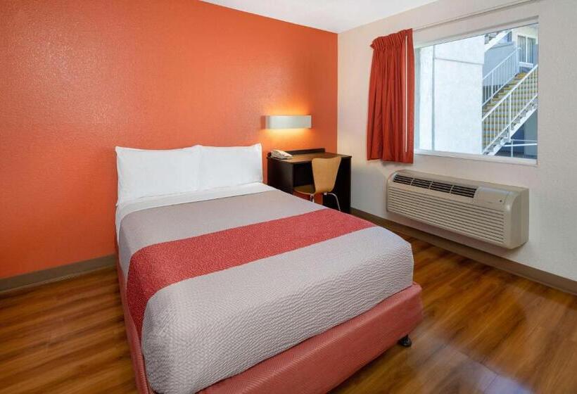 장애인을 위한 스탠다드 룸, Motel 6ventura, Ca  South