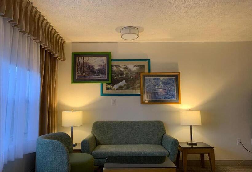 标准工作室, Split Rock Resort