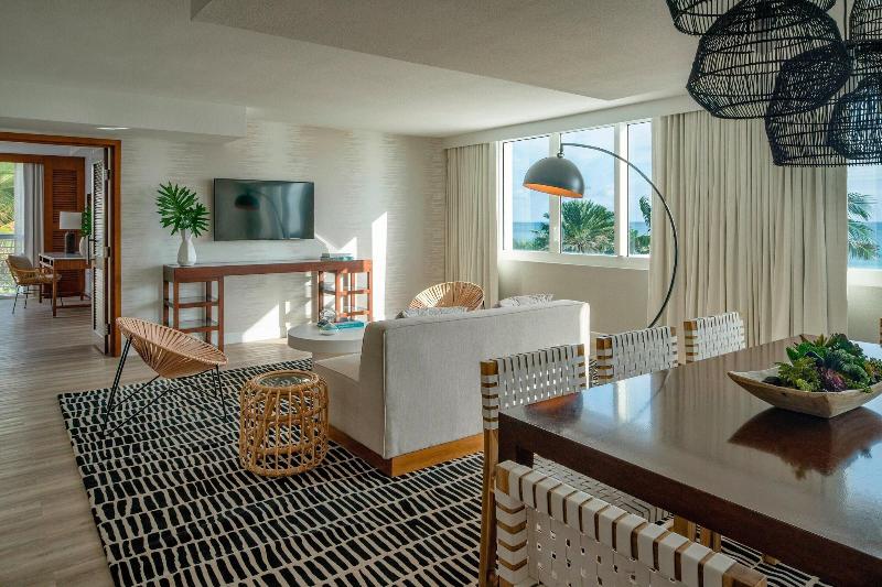 キングサイズベッドのスイートルーム, The Westin Fort Lauderdale Beach Resort
