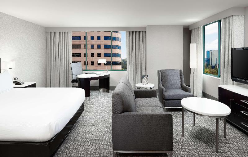 스탠다드 룸 킹사이즈 침대, Hilton Woodland Hills / Los Angeles