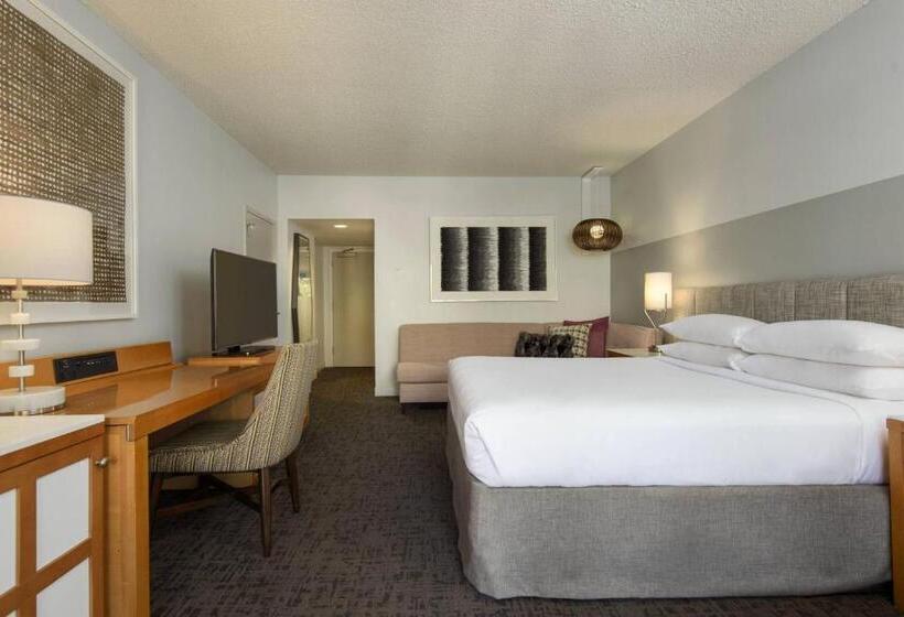 اتاق استاندارد با تخت بزرگ, Renaissance Palm Springs
